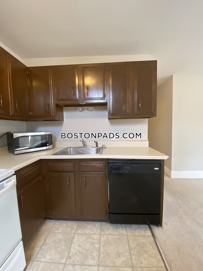 Brookline - $3,000 /mo