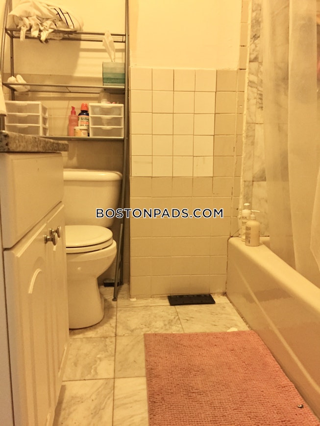 Boston - $3,000 /mo