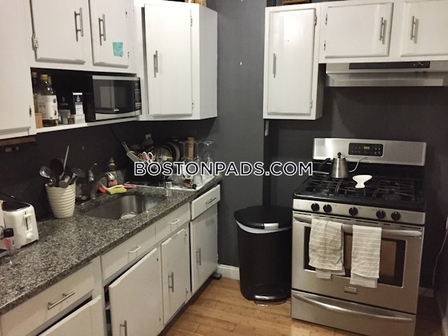 Boston - $3,000 /mo