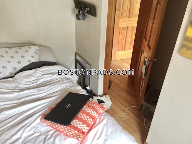 Boston - $3,300 /mo