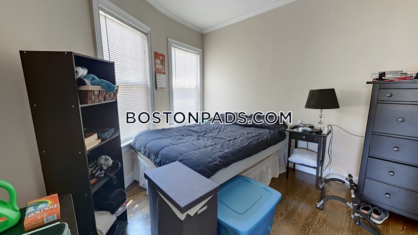 Boston - $2,895 /month