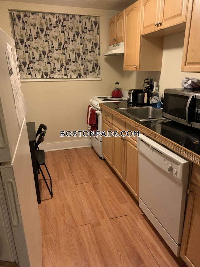 Boston - $2,750 /mo