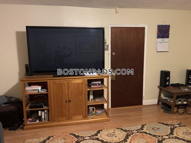 Boston - $2,750 /mo