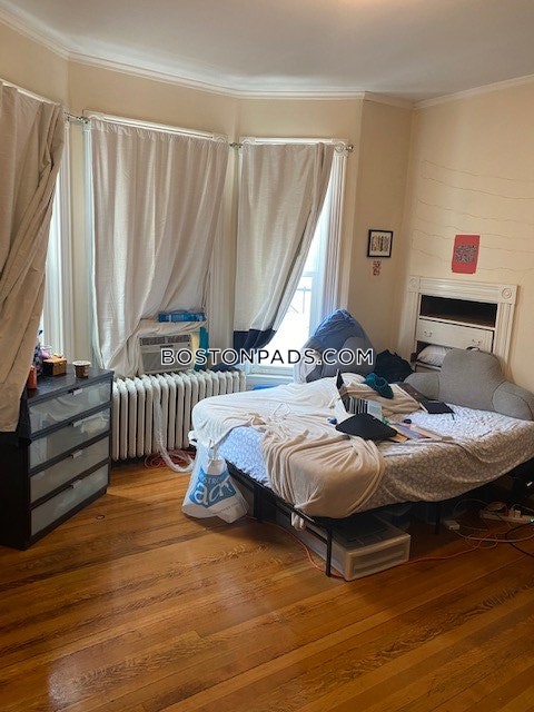 Cambridge - $2,530