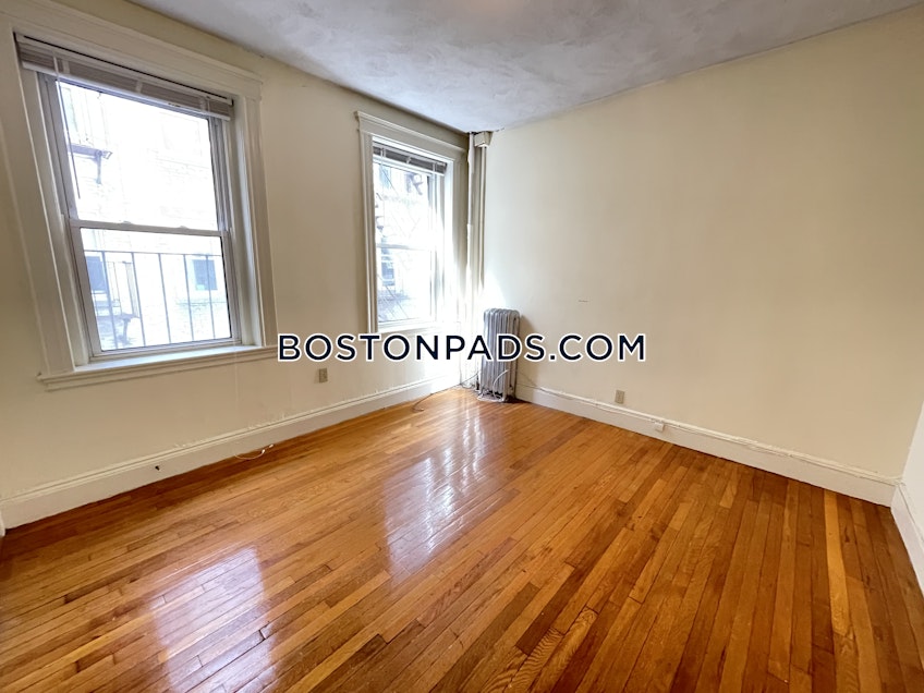 Boston - $2,350 /month