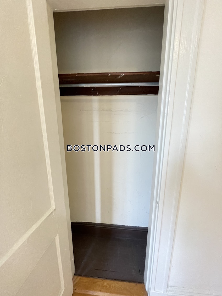 Boston - $3,100 /month