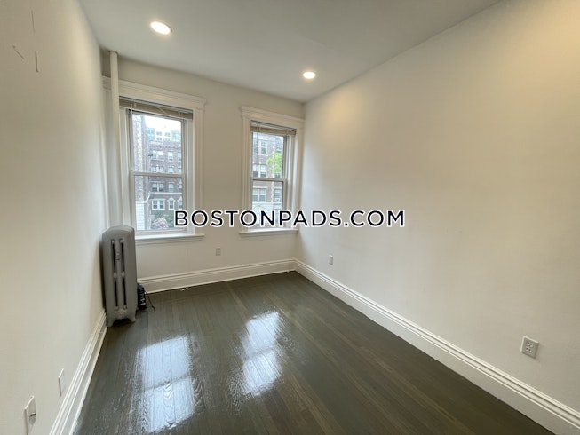 Boston - $2,475 /mo