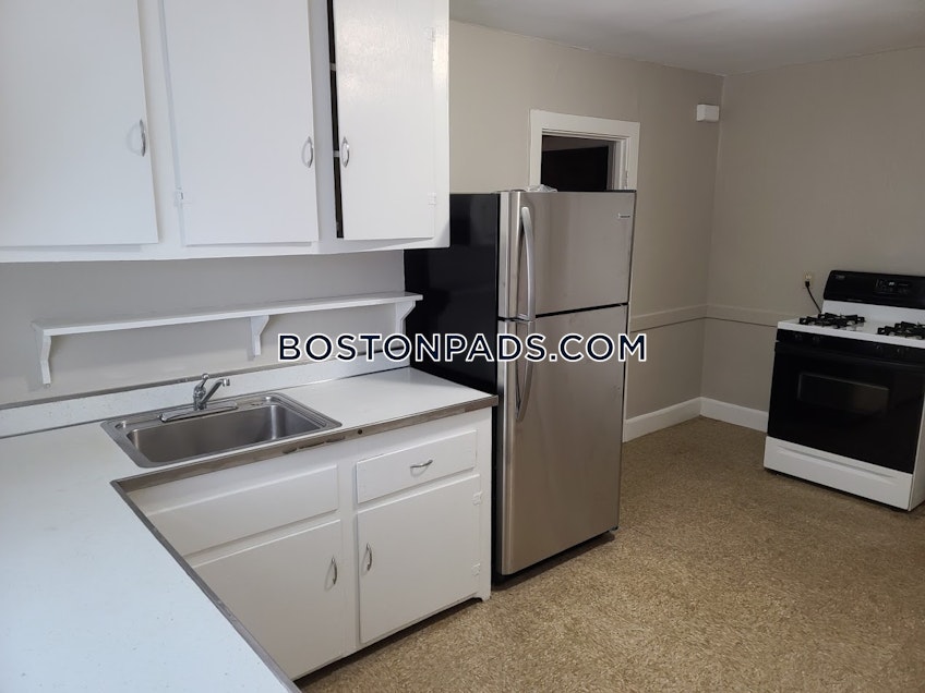 Boston - $1,800 /month