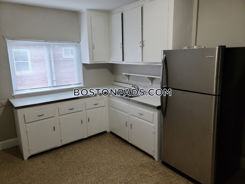 Boston - $1,800 /month