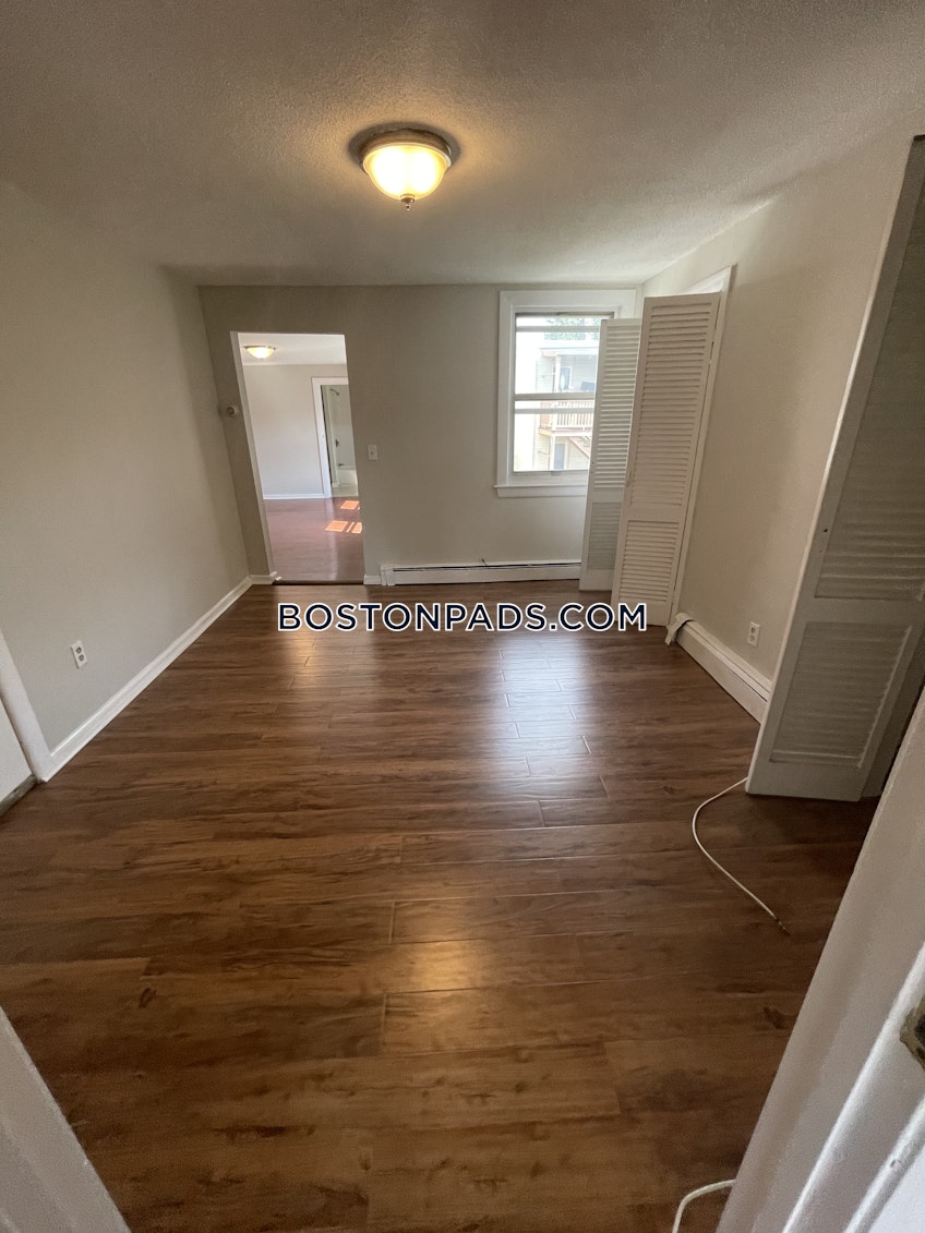 Boston - $2,400 /month