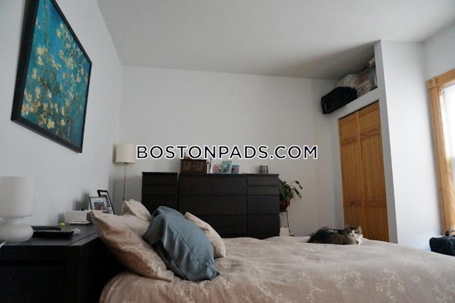 Boston - $3,200 /mo