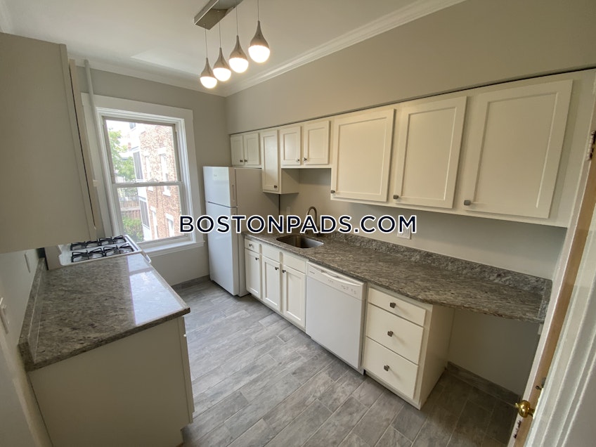 Boston - $3,975 /month