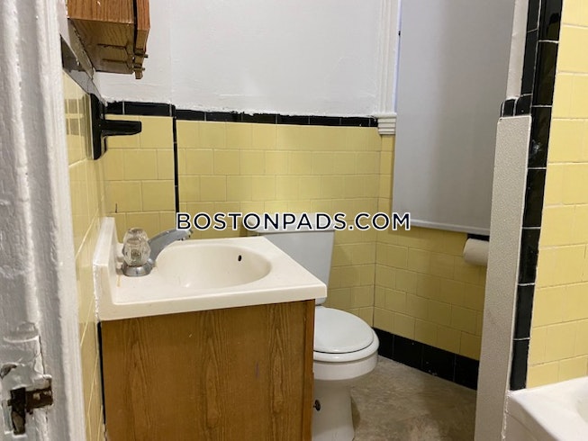 Boston - $2,850 /mo