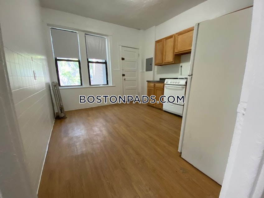 Boston - $2,850 /month