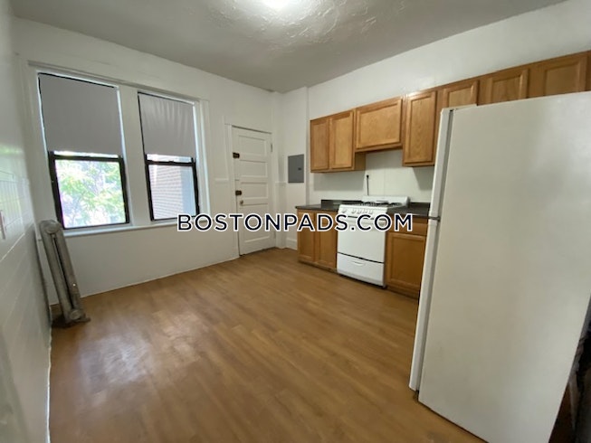 Boston - $2,850 /mo