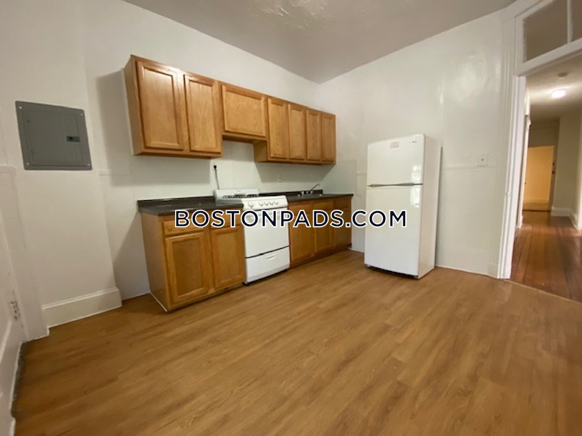 Boston - $2,850 /month