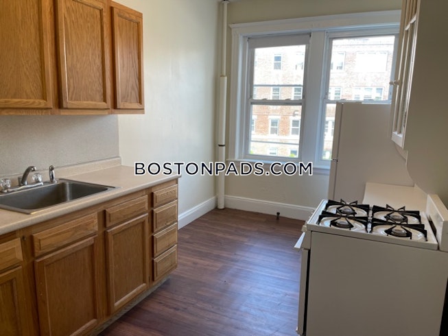 Boston - $1,975 /mo