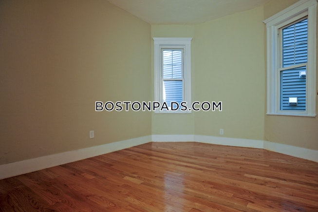 Boston - $3,660 /mo