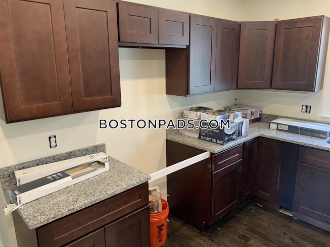 Brookline - $3,300 /mo