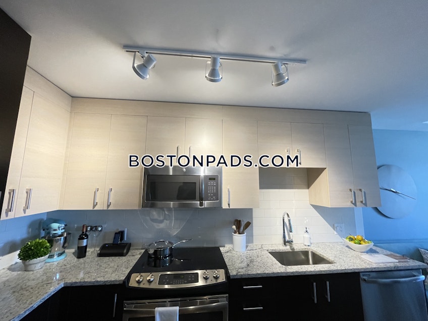 Boston - $3,772 /month