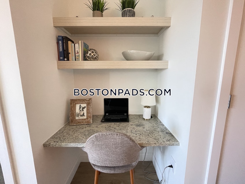 Boston - $3,834 /month