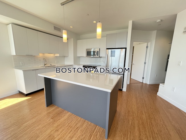 Boston - $4,833 /mo