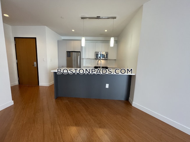 Boston - $4,565 /mo