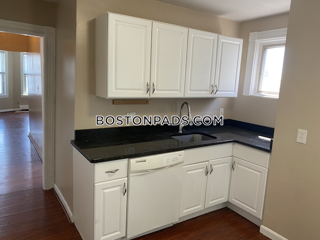 Boston - $2,395 /mo