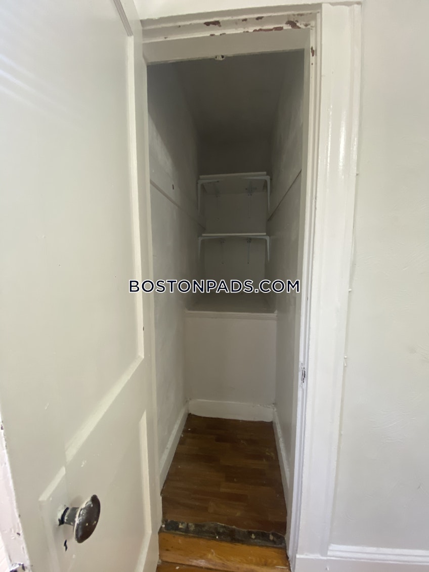 Boston - $2,200 /month