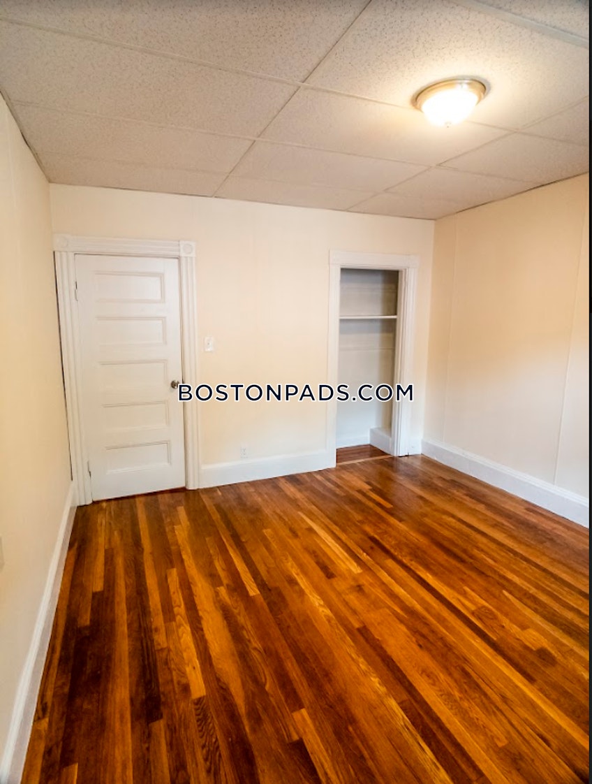 Boston - $3,100 /month