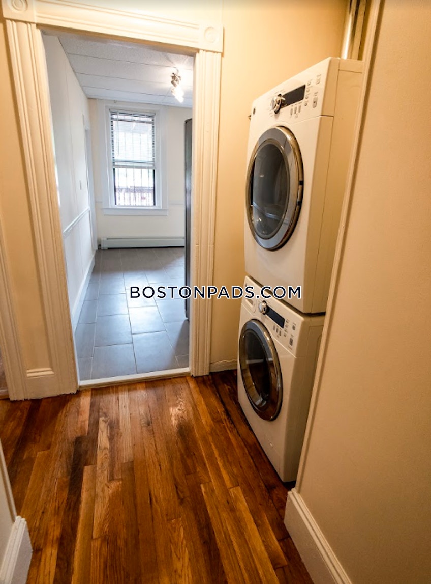 Boston - $3,100 /month