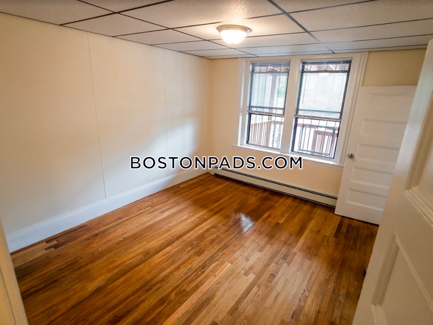 Boston - $3,100 /month