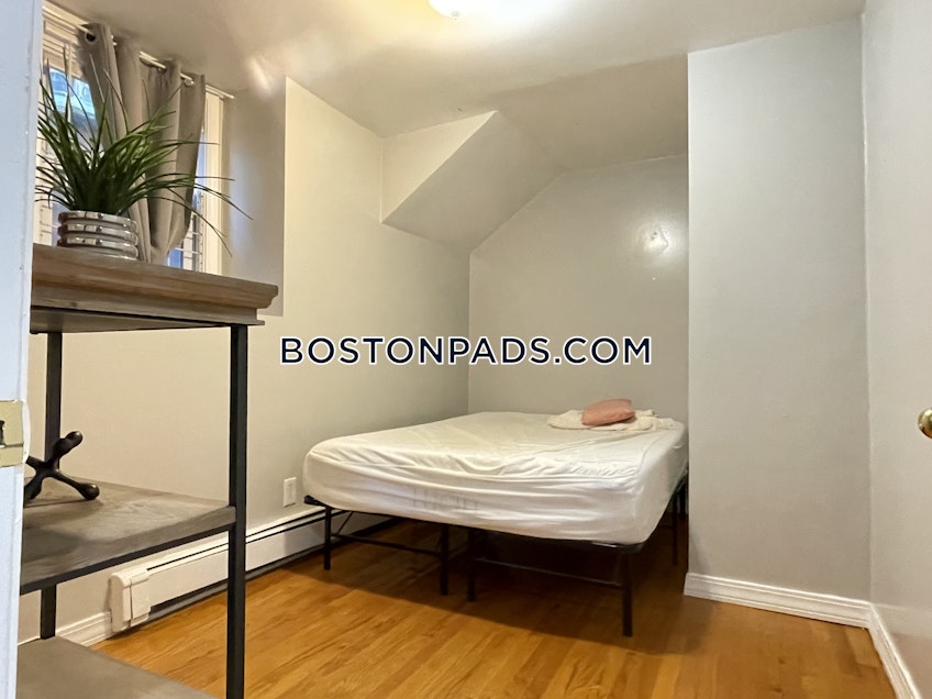 Boston - $5,000 /month