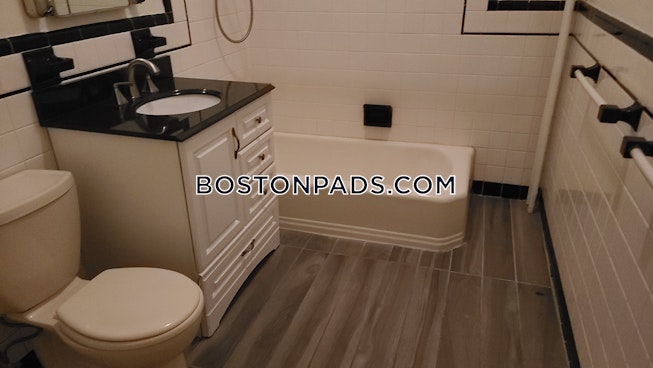 Boston - $2,500 /mo