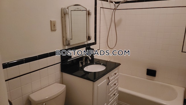 Boston - $2,500 /mo