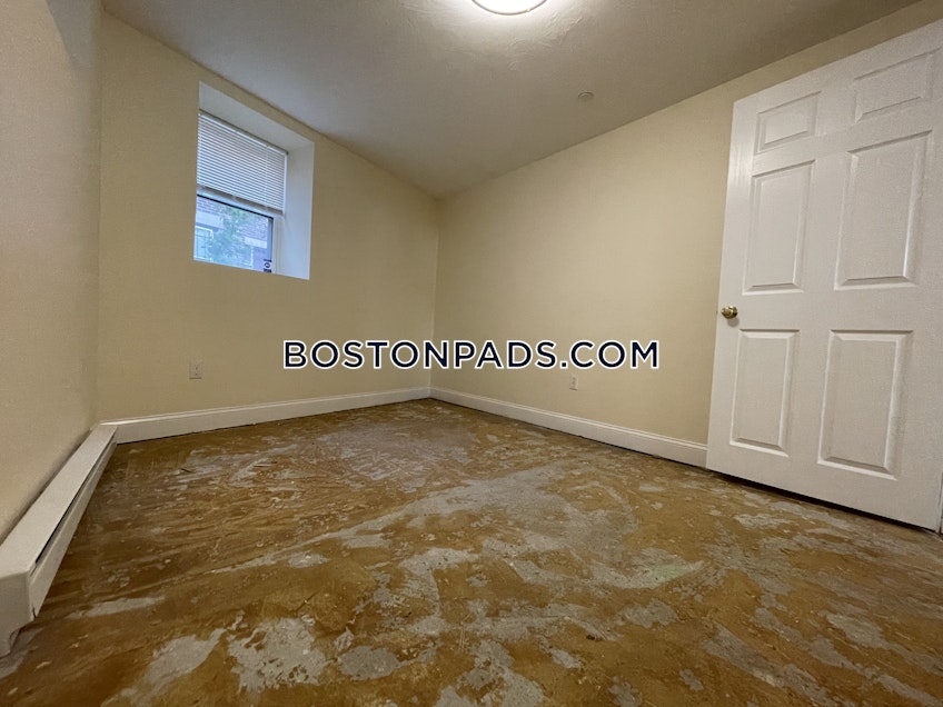 Boston - $2,395 /month