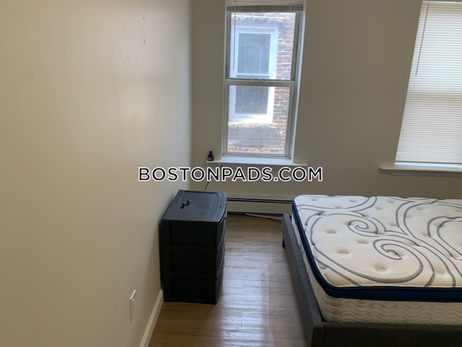 Boston - $2,800 /mo