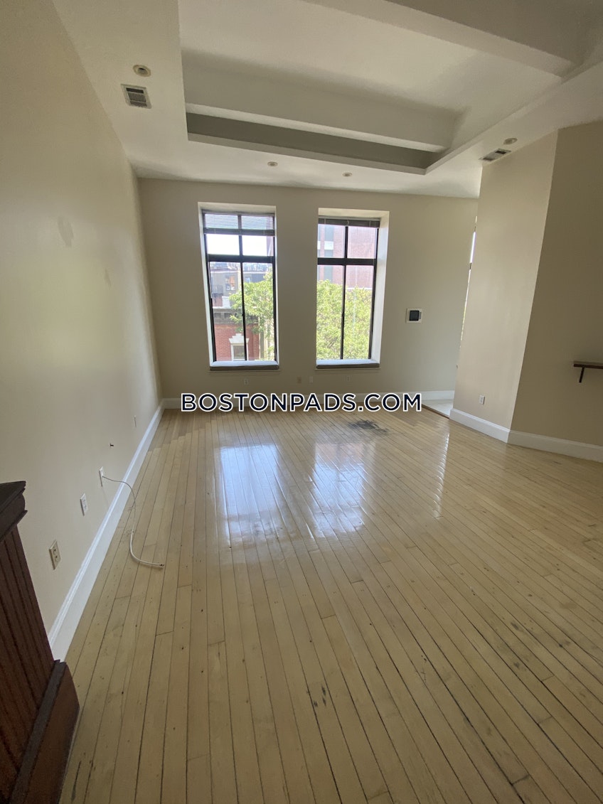 Boston - $3,500 /month