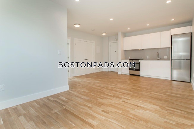 Somerville - $2,700 /mo