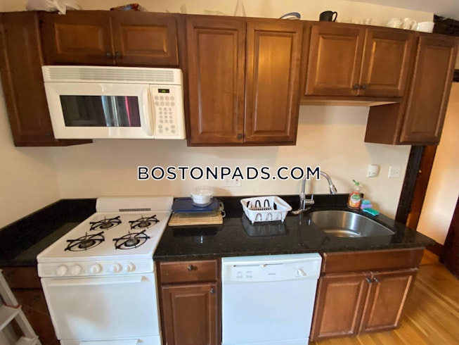 Cambridge - $2,000 /mo