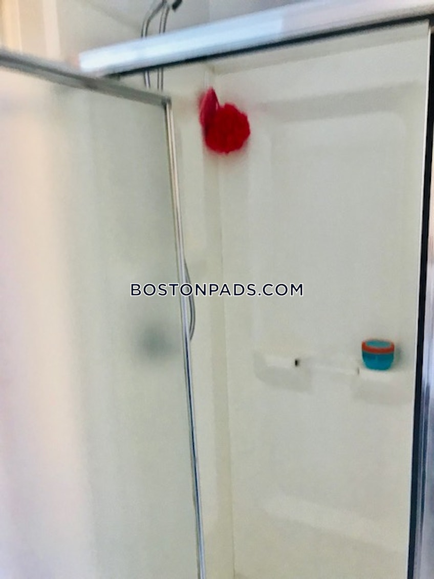 Boston - $2,200 /month