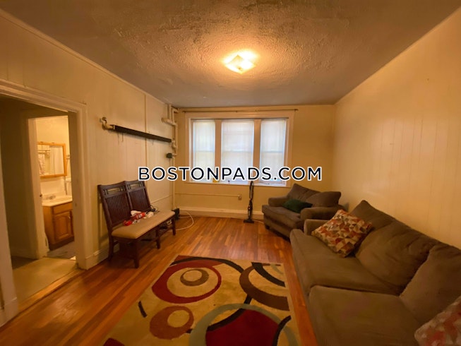 Boston - $1,725 /mo