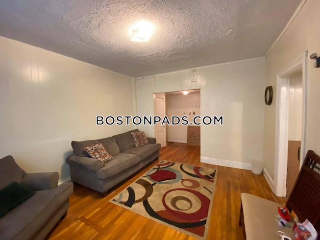 Boston - $1,725 /mo