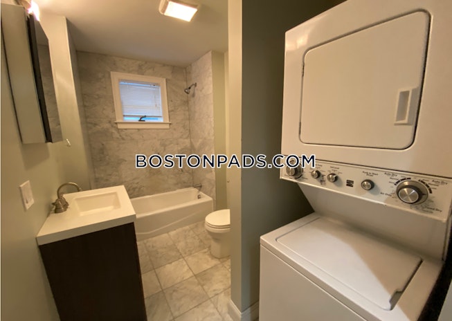 Somerville - $4,250 /mo