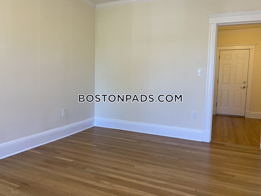 Cambridge - $2,815 /month