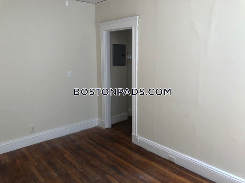 Boston - $2,395 /month