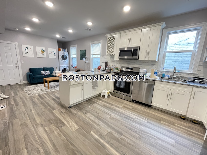 Boston - $6,600 /month