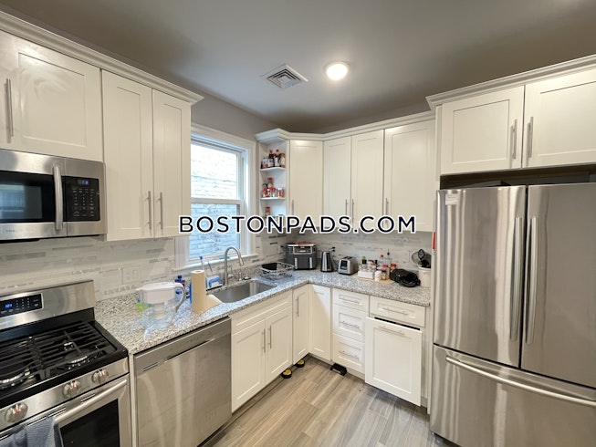 Boston - $6,600 /mo