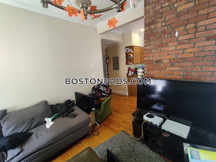 fort-hill-apartment-for-rent-4-bedrooms-15-baths-boston-4400-4576111 