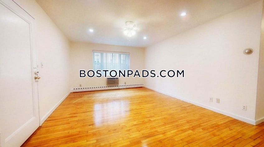 Brookline - $2,900 /month